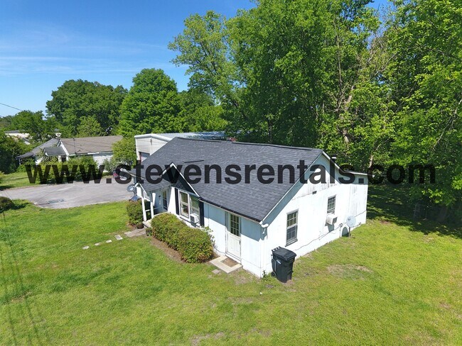 Building Photo - 1513 Bailey St