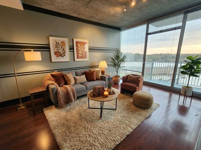 Foto del edificio - 361 17th St NW