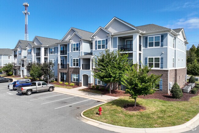 Foto alternativa - Buckhill Village Apts