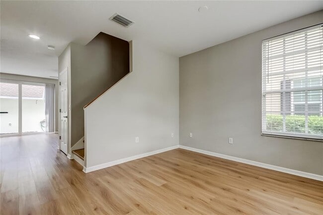 Building Photo - 10012 Tate Ln