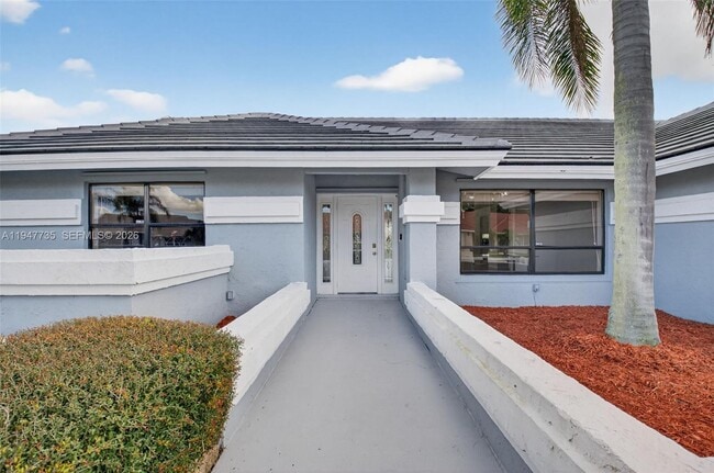 Foto del edificio - 6043 Sunberry Cir