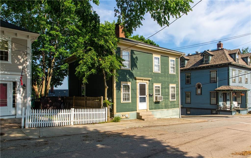 120 Peirce St, East Greenwich, RI 02818 Room for Rent in East