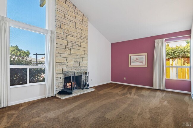 Building Photo - 144 Elna Dr