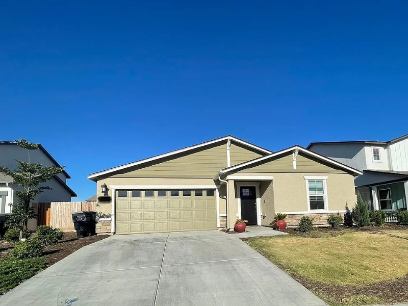 2520 S Spruce St, Visalia, CA 93292 House Rental in Visalia, CA