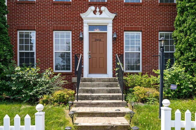 Foto del edificio - 3506 Park Overlook Dr