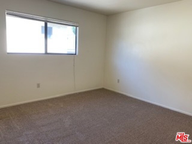 Foto del edificio - 6008 Comstock Ave