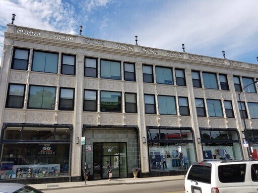 Primary Photo - 2778 N Milwaukee Ave