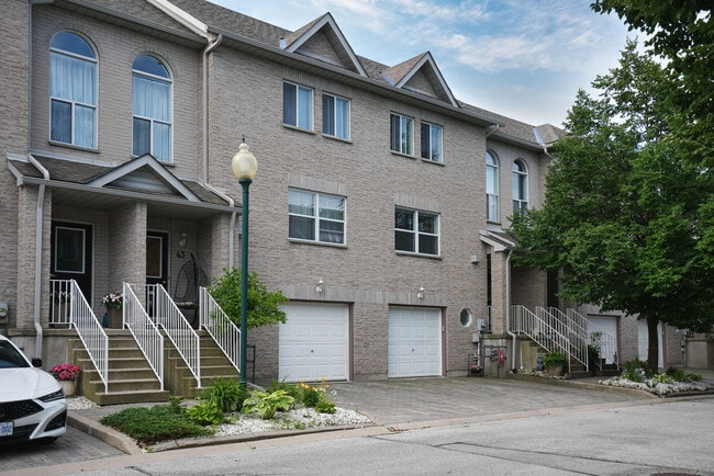 Building Photo - Veterans Terrace