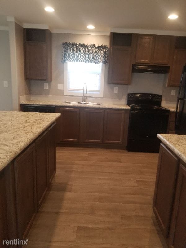 Building Photo - 3 br, 2 bath Mobile Home - 1304 Venture Ln