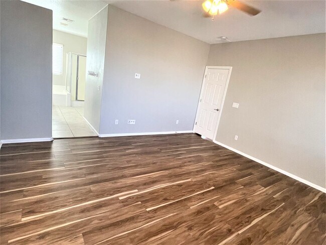 Building Photo - 640 Sumatra Place