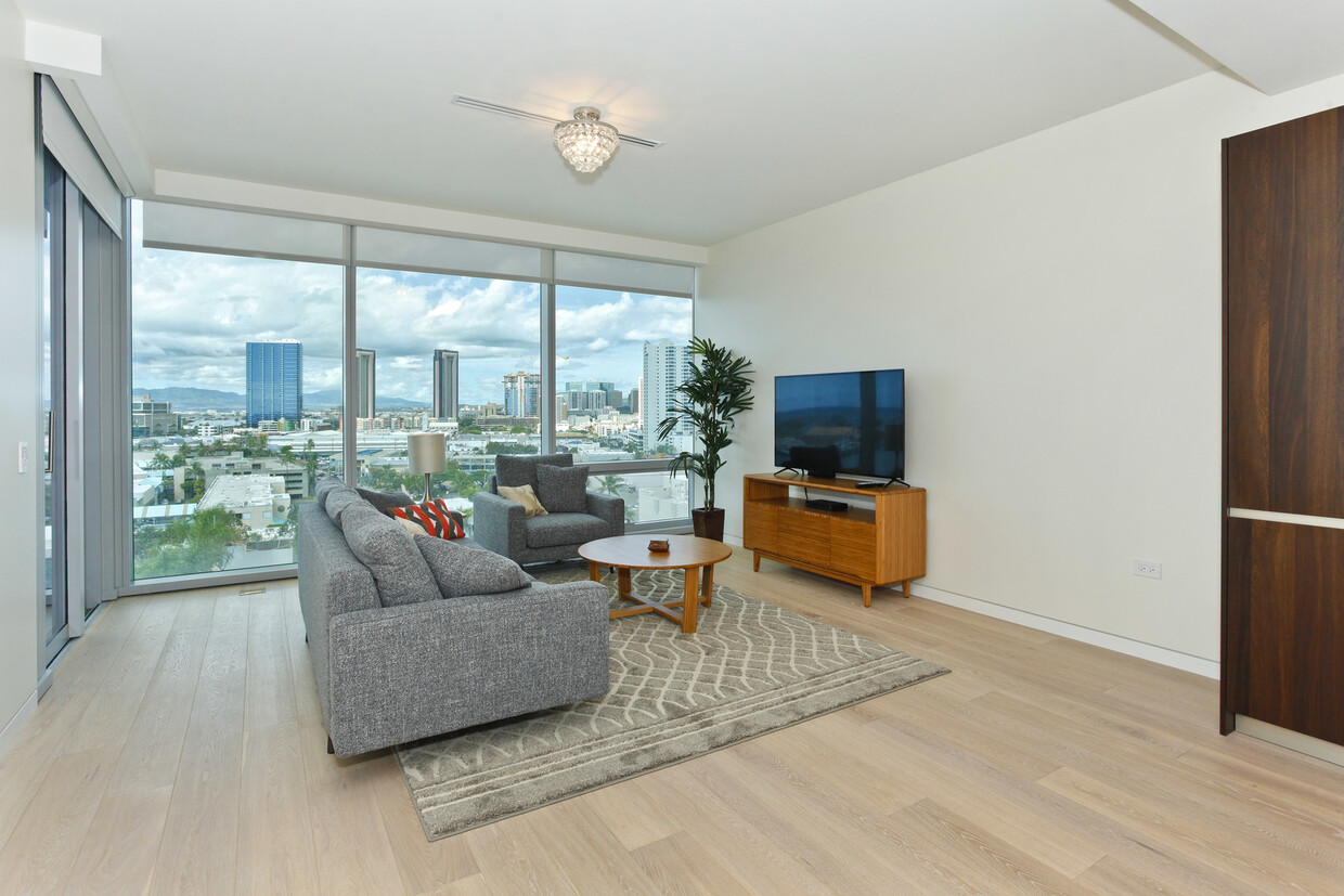 Primary Photo - 1 bd/2 ba/1 pk, fully-furnished Ocean/Suns...