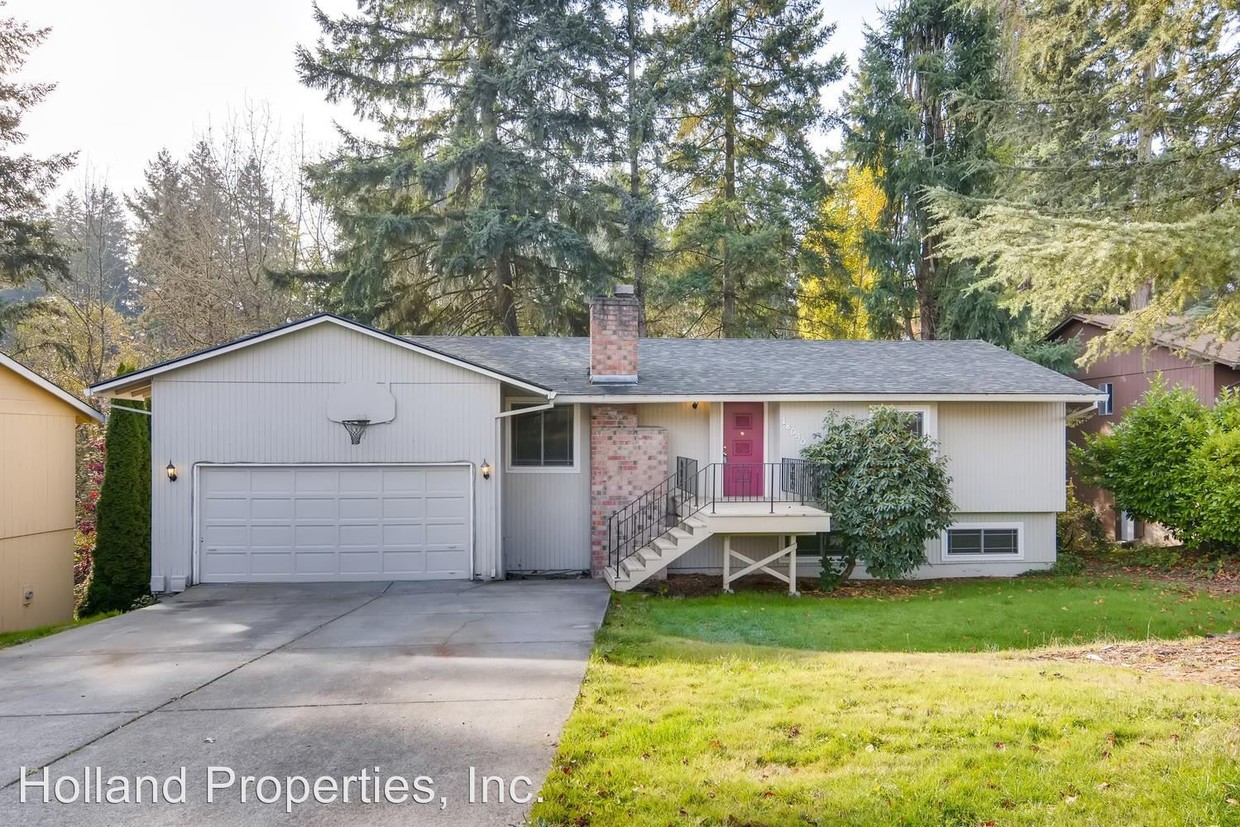 Primary Photo - 5 br, 2 bath House - 18040 SW Salix Ridge St.