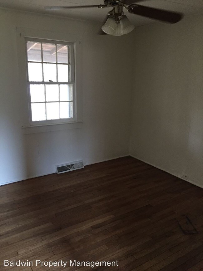 Foto del edificio - 1 br, 1 bath House - 213 Hedgecock Avenue