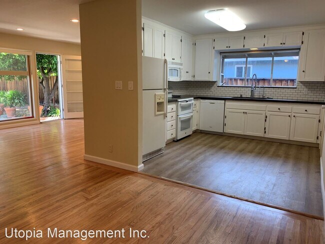 Foto del edificio - 3 br, 2 bath House - 1585 Husted Ave