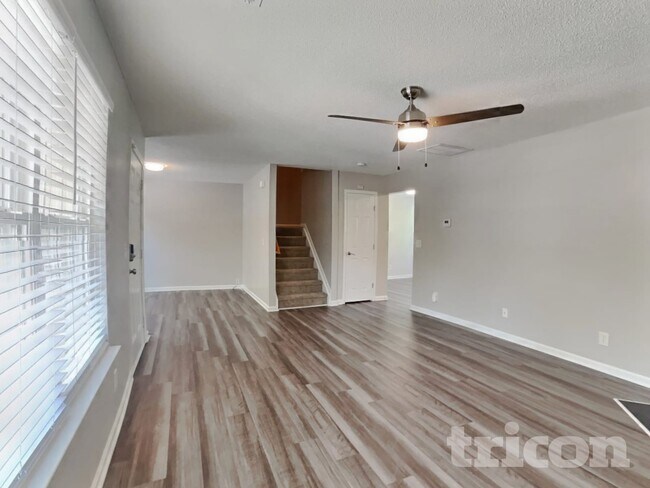 Foto del edificio - 1709 Fern Hill Dr