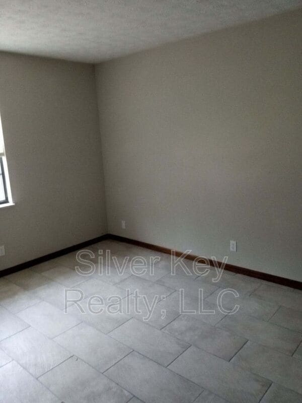 Building Photo - 408-410 Oklahoma St