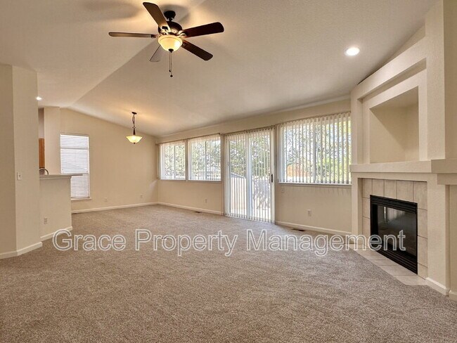 Foto del edificio - 5527 E 118th Pl