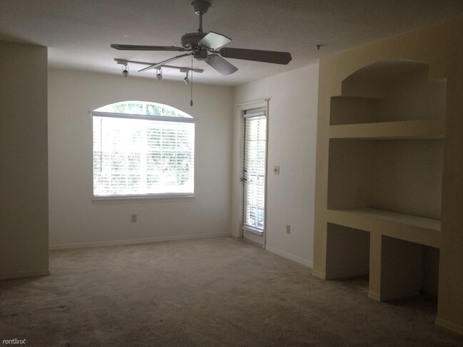 Foto del edificio - 7340 Westpointe Blvd