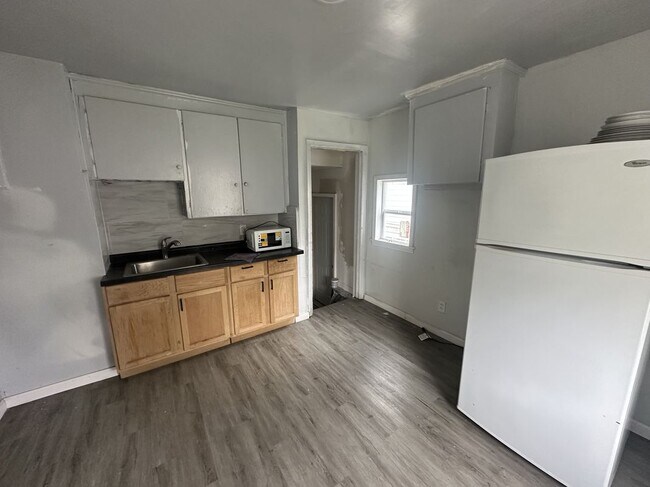 Foto del edificio - 3807 Bassett St