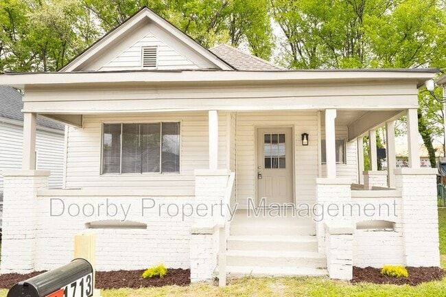 Building Photo - 1713 Carson Ave