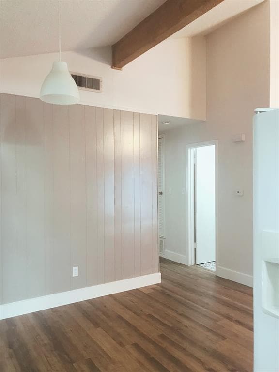 Building Photo - 1415 Valleyridge Dr