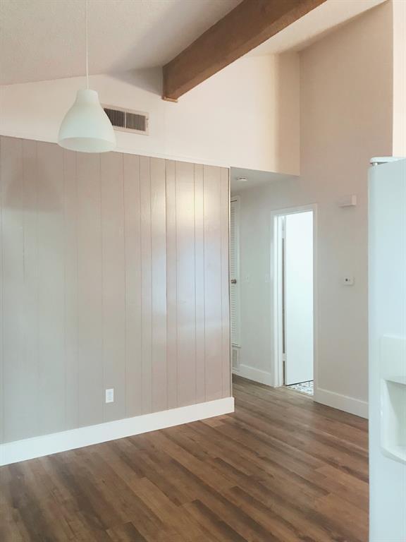 Foto del edificio - 1415 Valleyridge Dr