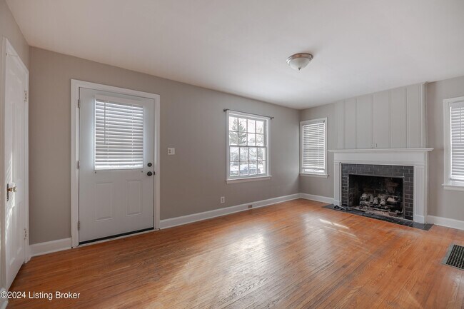 Building Photo - 122 Bonner Ave