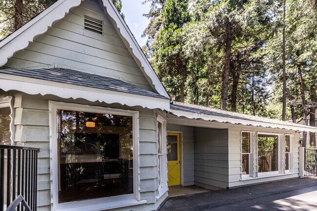 Building Photo - 23711 Bowl Rd