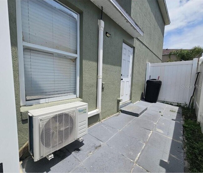 Foto del edificio - 12003 Prairie Meadows Dr