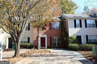 Building Photo - 3012 Fair Creek Ct