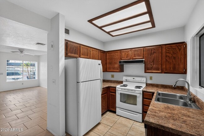 Building Photo - 7801 N 44th Dr