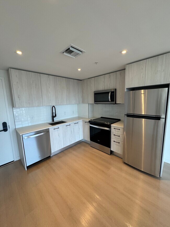 Foto del edificio - 120 NW 31st St