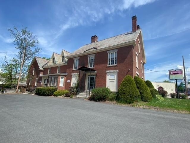 Building Photo - 109 Pleasant St