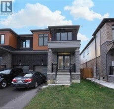 Building Photo - 7 Owl Ln.