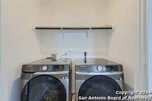 Building Photo - 9106 Selene Pl