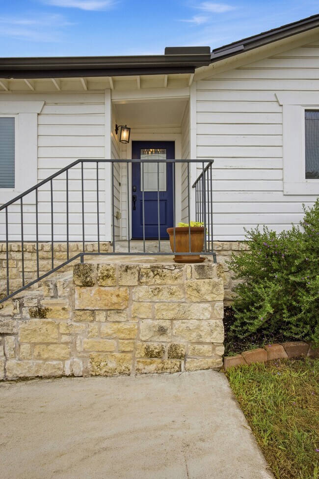 Foto del edificio - 5116 Heflin Ln