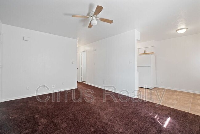 Foto del edificio - 4914 E Princess Anne Rd