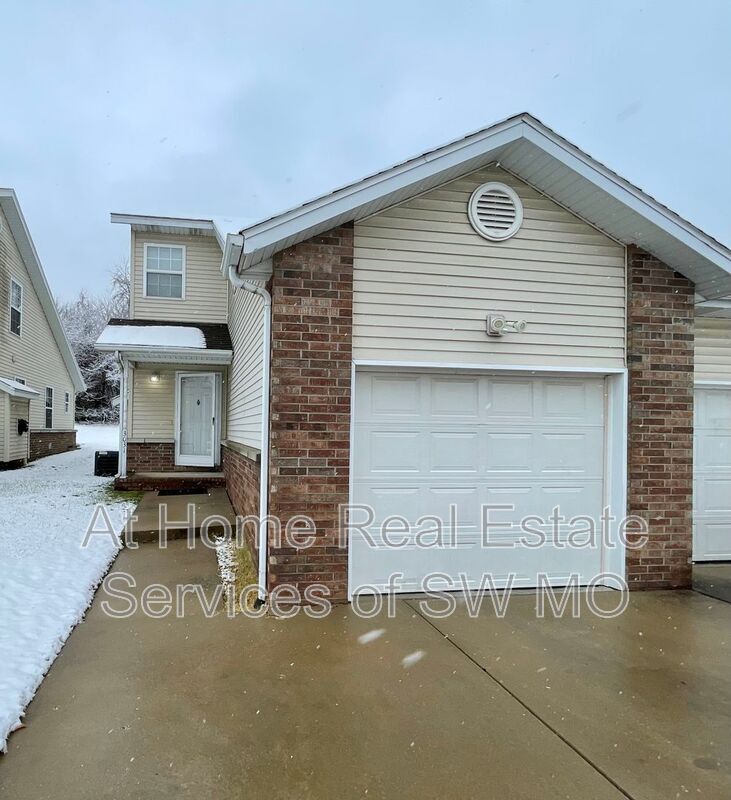 Foto principal - 3031 N Fremont Ave