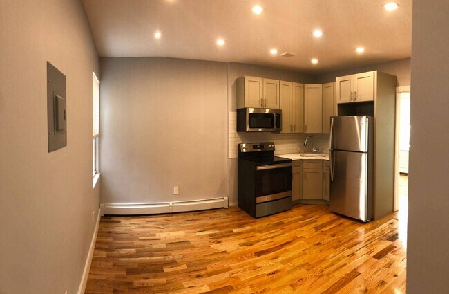 Foto del edificio - 113-39 Farmers Blvd