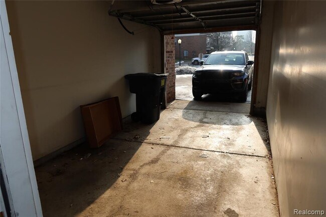 Foto del edificio - 1956 Campau Farms Cir