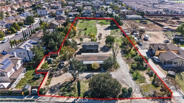 Building Photo - 41866 Magnolia St