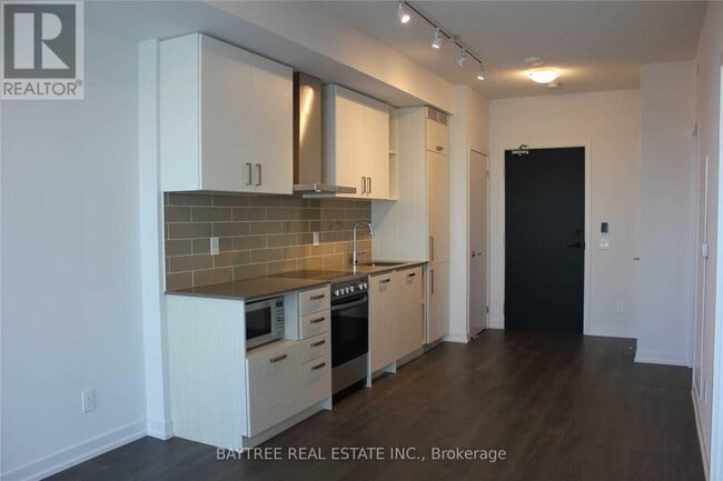 Building Photo - 125 Redpath Ave