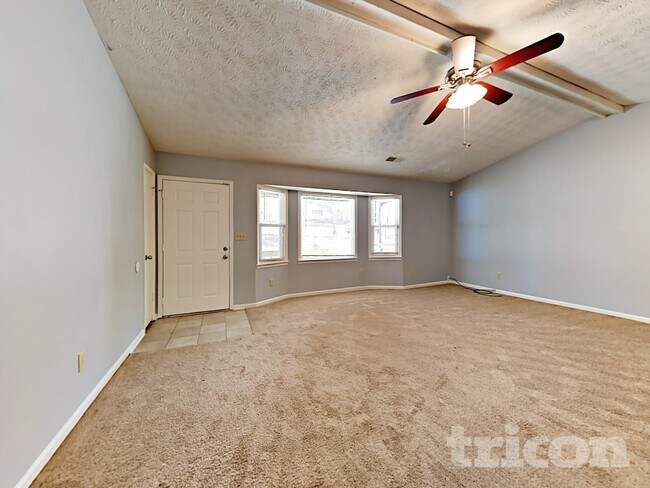 Foto del edificio - 1731 Hidden Acres Dr SW