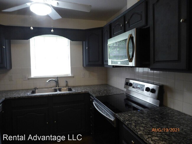 Foto del edificio - 2 br, 2 bath House - 2110-B Montreat Ln