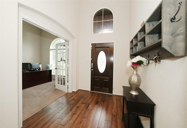 Foto del edificio - 3314 Tall Sycamore Trail