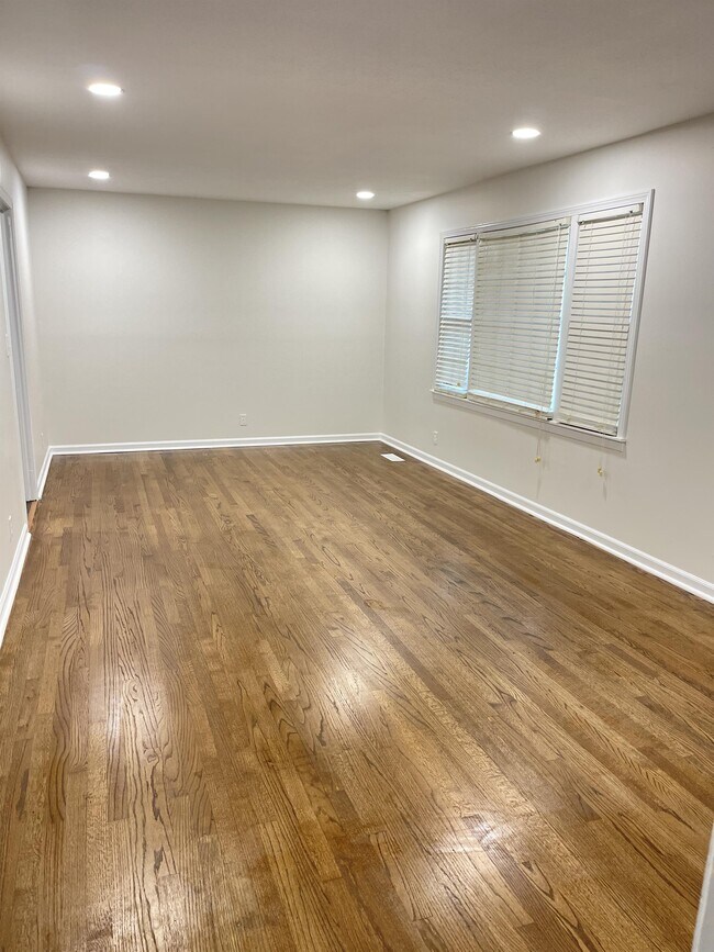 Foto del edificio - 1821 Rankin Pl NW