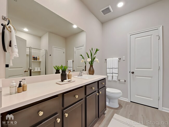 Building Photo - 15419 Maple Terrace Dr