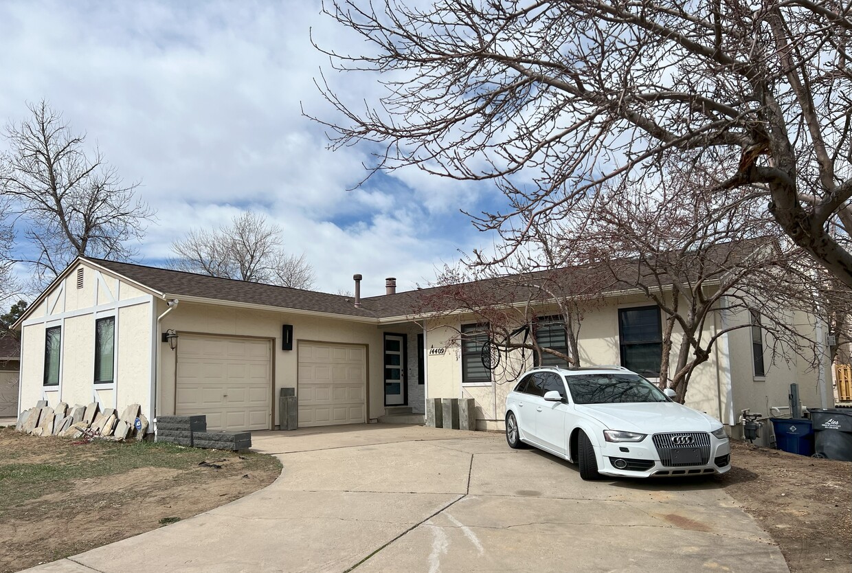 Primary Photo - 14409 E Montana Cir