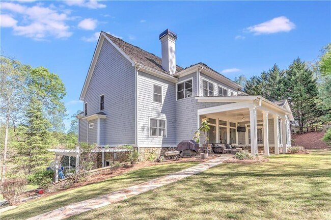 Foto del edificio - 215 6 Hills Ln