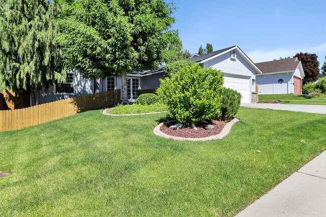 Building Photo - 4885 S Whitmore Way